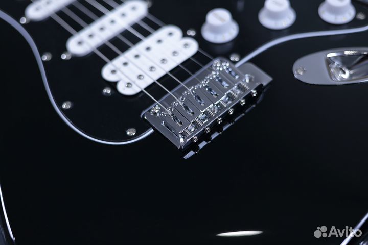 Squier by Fender FSR Affinity HSS Black