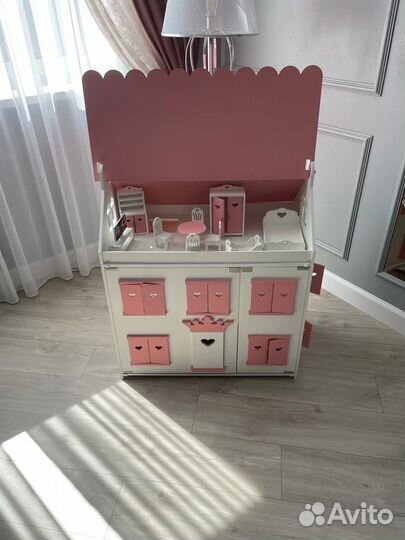 Домик кукольный