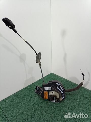 Замок задней правой двери Renault Fluence