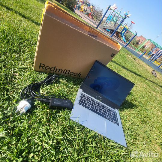 Ноутбук Xiaomi, i7 8th, 8/512, GeForce 2gb. Идеал