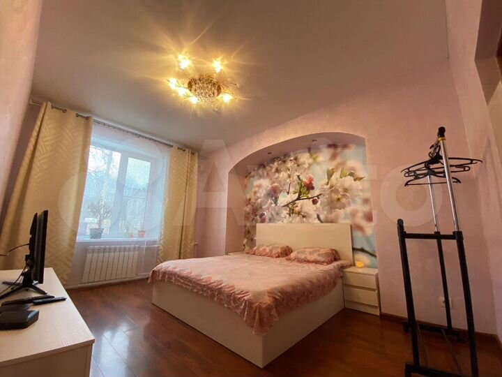 2-к. квартира, 60 м², 1/5 эт.