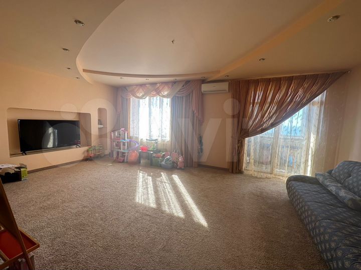 2-к. квартира, 120 м², 4/6 эт.