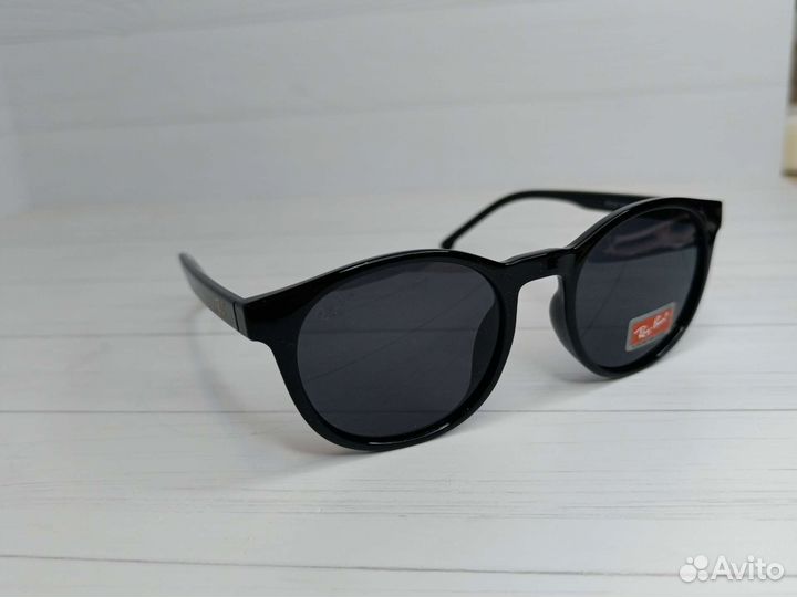 Солнцезащитные очки новые