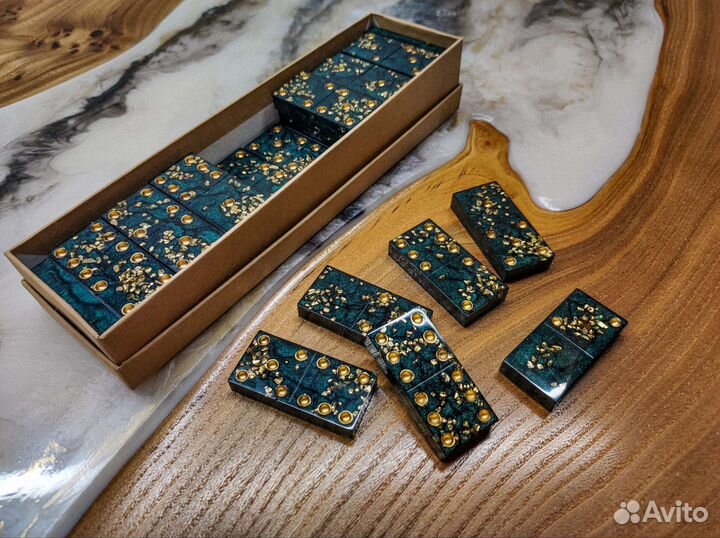 Домино из эпоксидной смолы