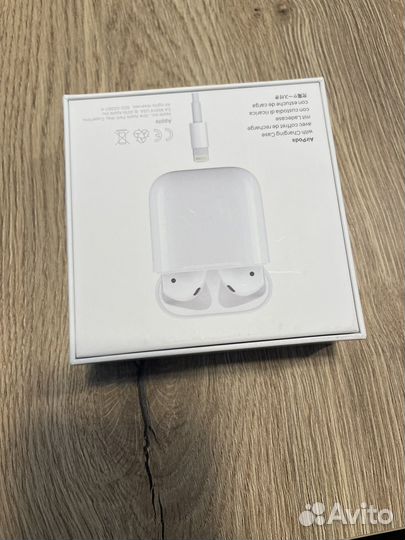 Коробка от AirPods оригинальных