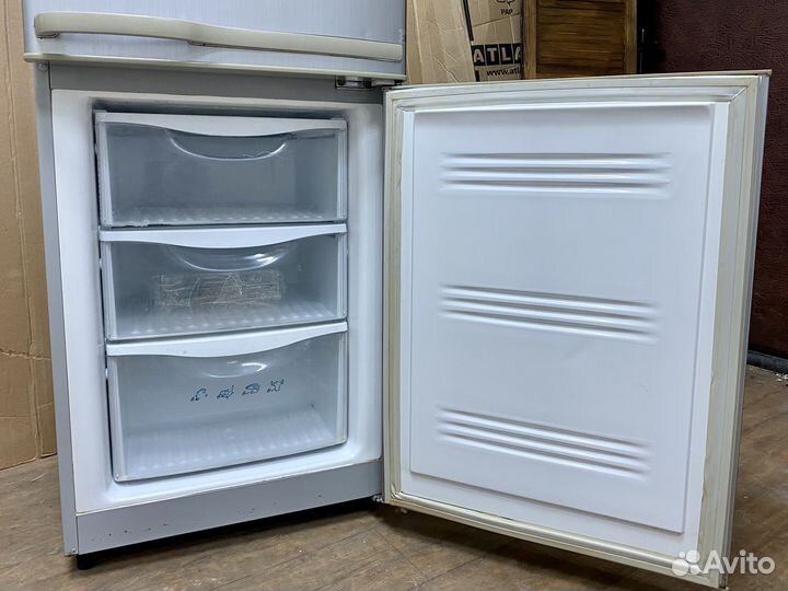 Холодильник Samsung б/у