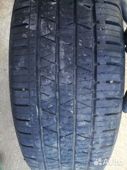 Continental ContiCrossContact LX 215/65 R16