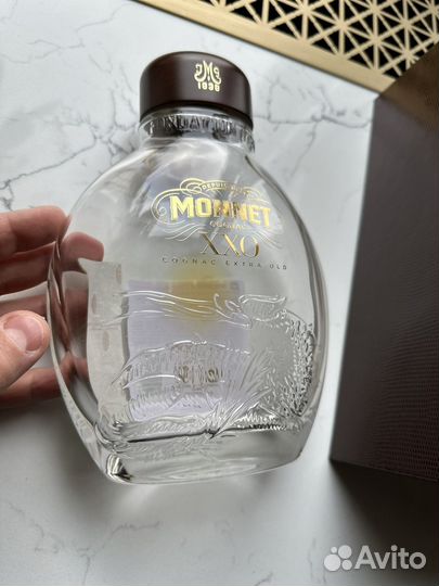 Бутылка и коробка из под коньяка monnet XXO