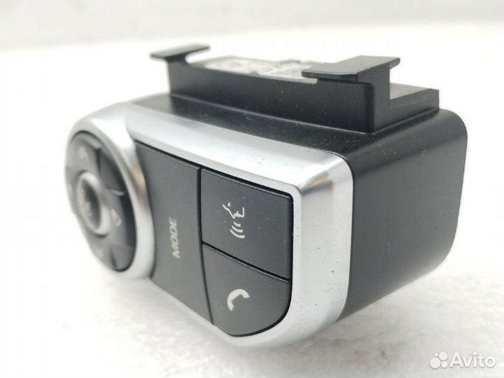 Кнопка на руль Land Rover Discovery 5 L462 3.0D