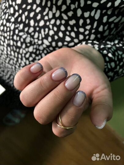 Модель на маникюр с покрытием гель лак