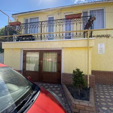 Комната 30 м² в 2-к., 2/2 эт.