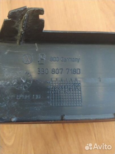 Накладка бампера передняя правая Volkswagen Passat