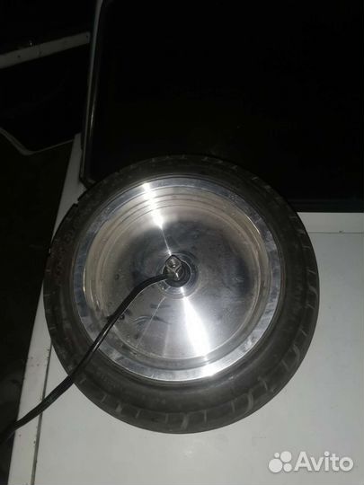 Колесо для электросамоката