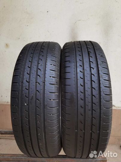 Goodyear EfficientGrip SUV 4x4 215/60 R17 96H