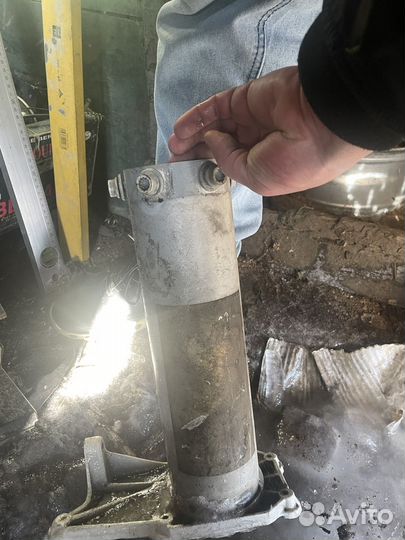 Лонжерон audi a8