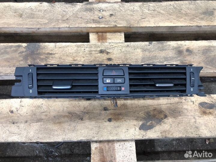 Воздуховод салона передний Bmw 3 E90 N46B20 2007