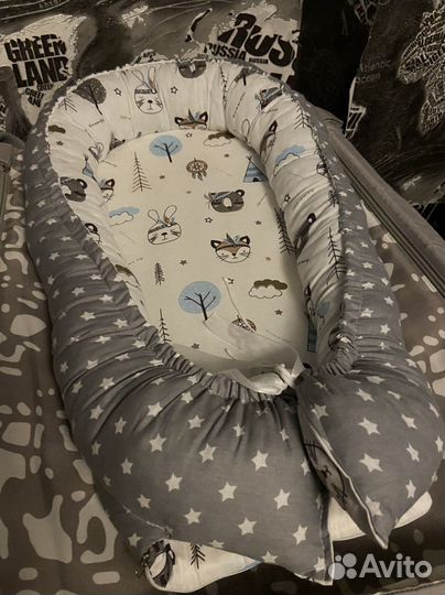 Кокон и пеленальный столик