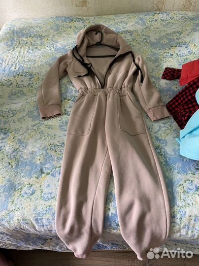 Одежда,мягкие игрушки