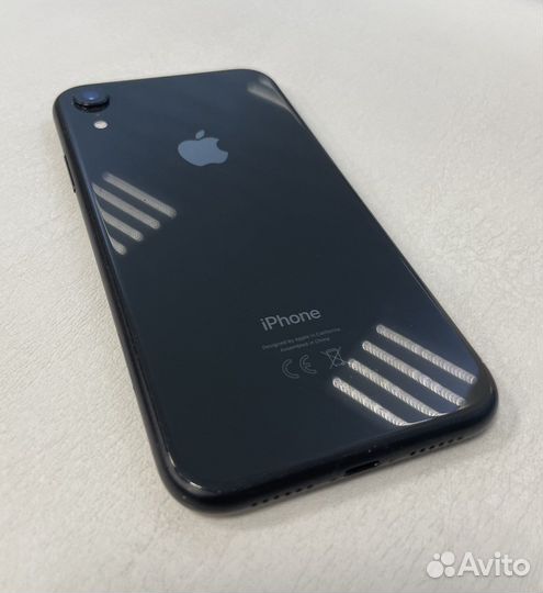 Телефон iPhone хр