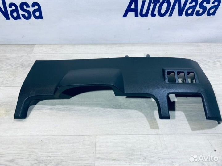 Накладка торпедо Nissan Armada SUV VK56DE 2004