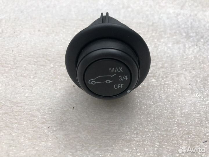 Кнопка открывания багажника Cadillac SRX II 09-16