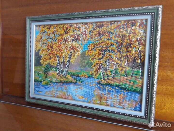 Картина вышитая бисером