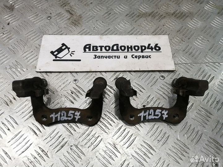 Скоба заднего суппорта Рено Меган 3, 4, Флюенс