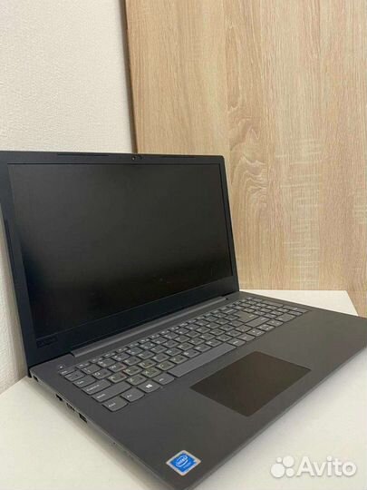 Ноутбук Lenovo V130