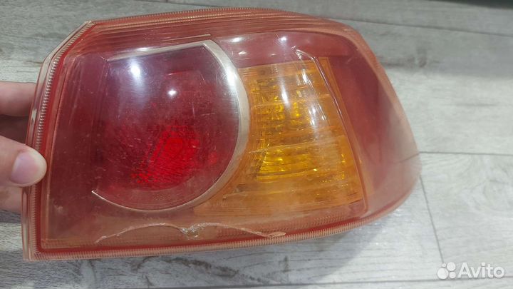 Задний фонарь lancer 10