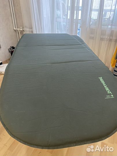 Самонадувающийся коврик Therm-a-rest trail scout