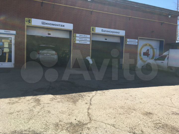 Торговое-сервисное помещение, 700 м²