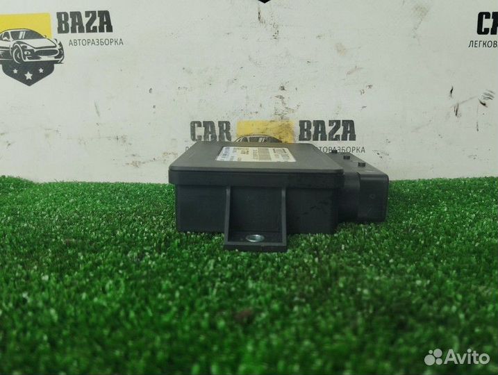 Блок управления парковочным тормозом Audi A4