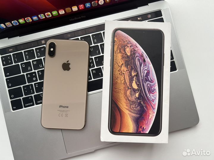 iPhone Xs, 64 ГБ
