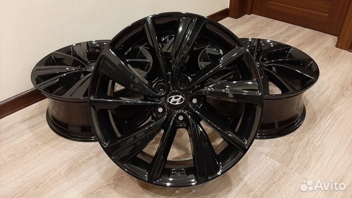 Оригинальные диски Hyundai Santa Fe R18 комплект