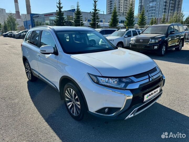 Mitsubishi Outlander 2.0 CVT, 2019, 98 121 км