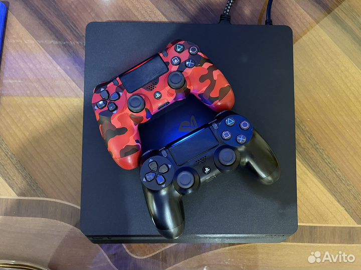Sony PS4 slim 1tb + 2 джойстика + много игр