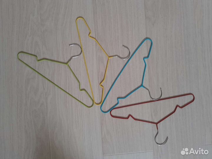 Вешалки плечики детские