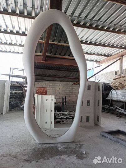 Зеркало напольное с подсветкой