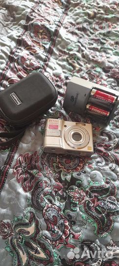 Компактный фотоаппарат