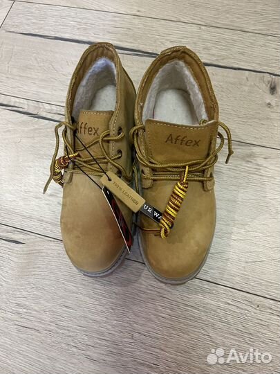 Ботинки affex и сандалии crocs