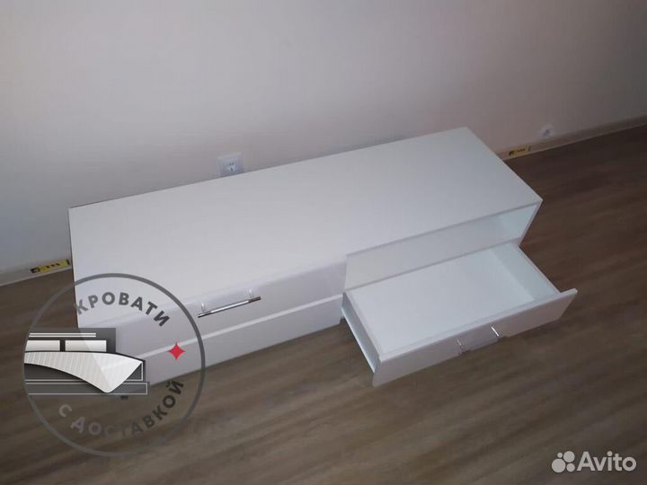 Тумба под тв