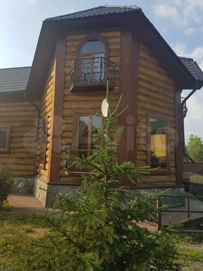 Дом 220 м² на участке 13,5 сот.