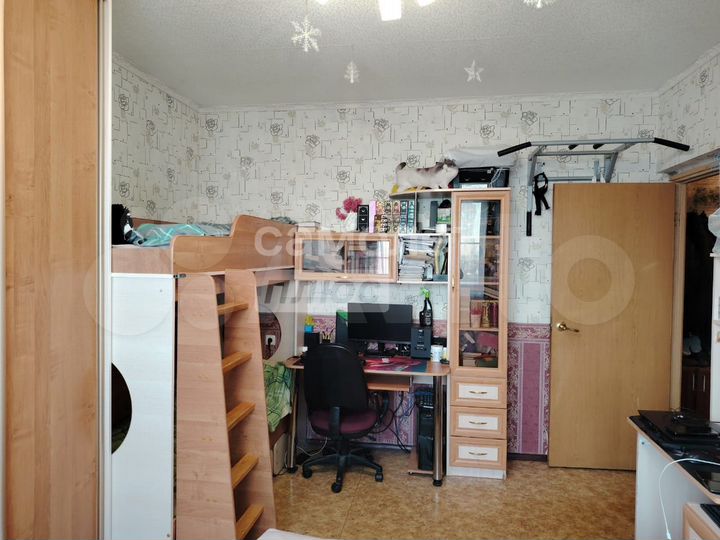 Доля в 3-к. квартире, 73,8 м², 16/17 эт.