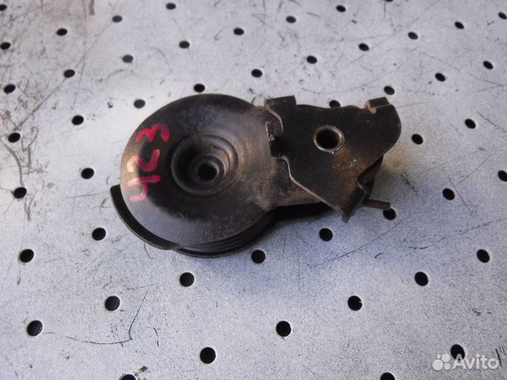 Ролик-натяжитель ручейкового ремня Mazda Tribute