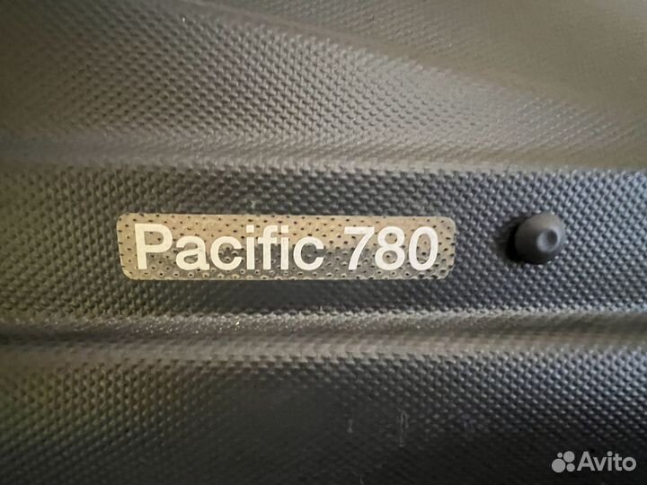 Багажник бокс на крышу thule Pacific 780