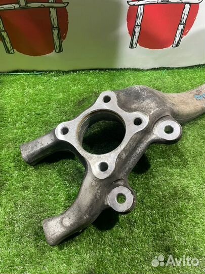 Кулак поворотный передний левый Lexus Is250 GSE20