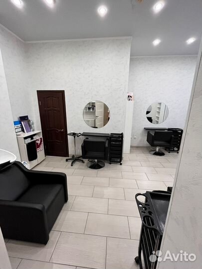 Сдам парикмахерское кресло