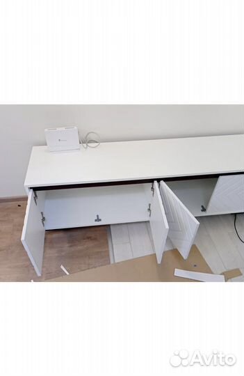 Тумба под тв новая белая