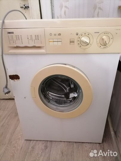 Стиральная машина Zanussi бу
