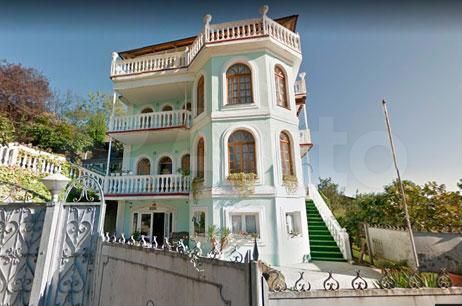 Дом 252,7 м² на участке 5,1 сот.